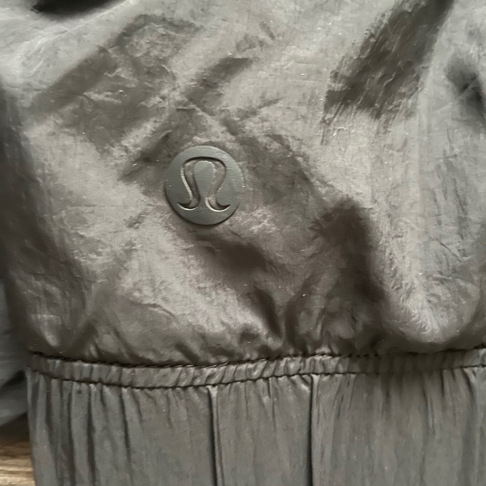 Lululemon Reversible Bombs Away Jacket - Picture 3 of 6